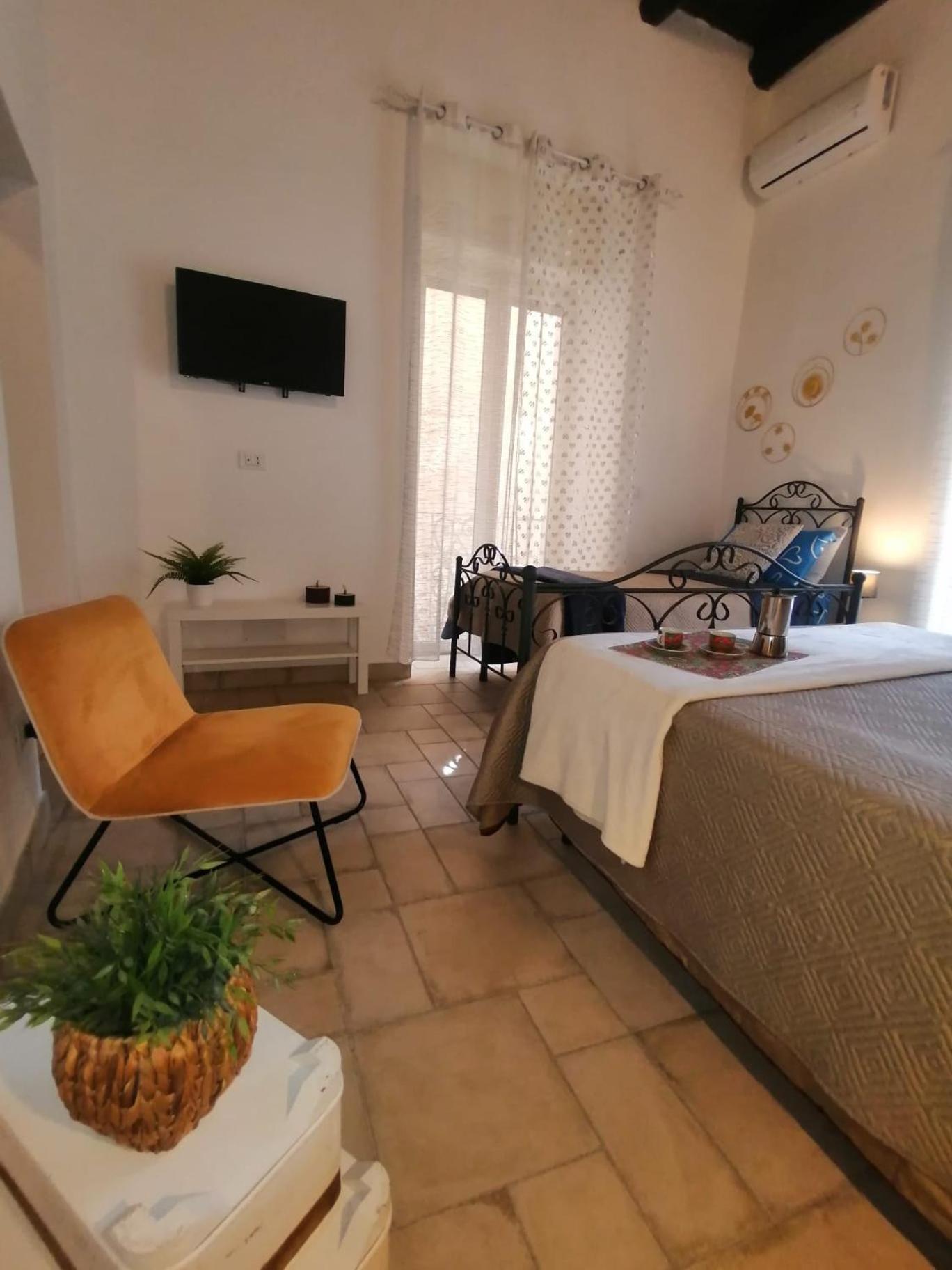 Il Vicoletto Sul Castello Apartment เนเปิลส์ ภายนอก รูปภาพ